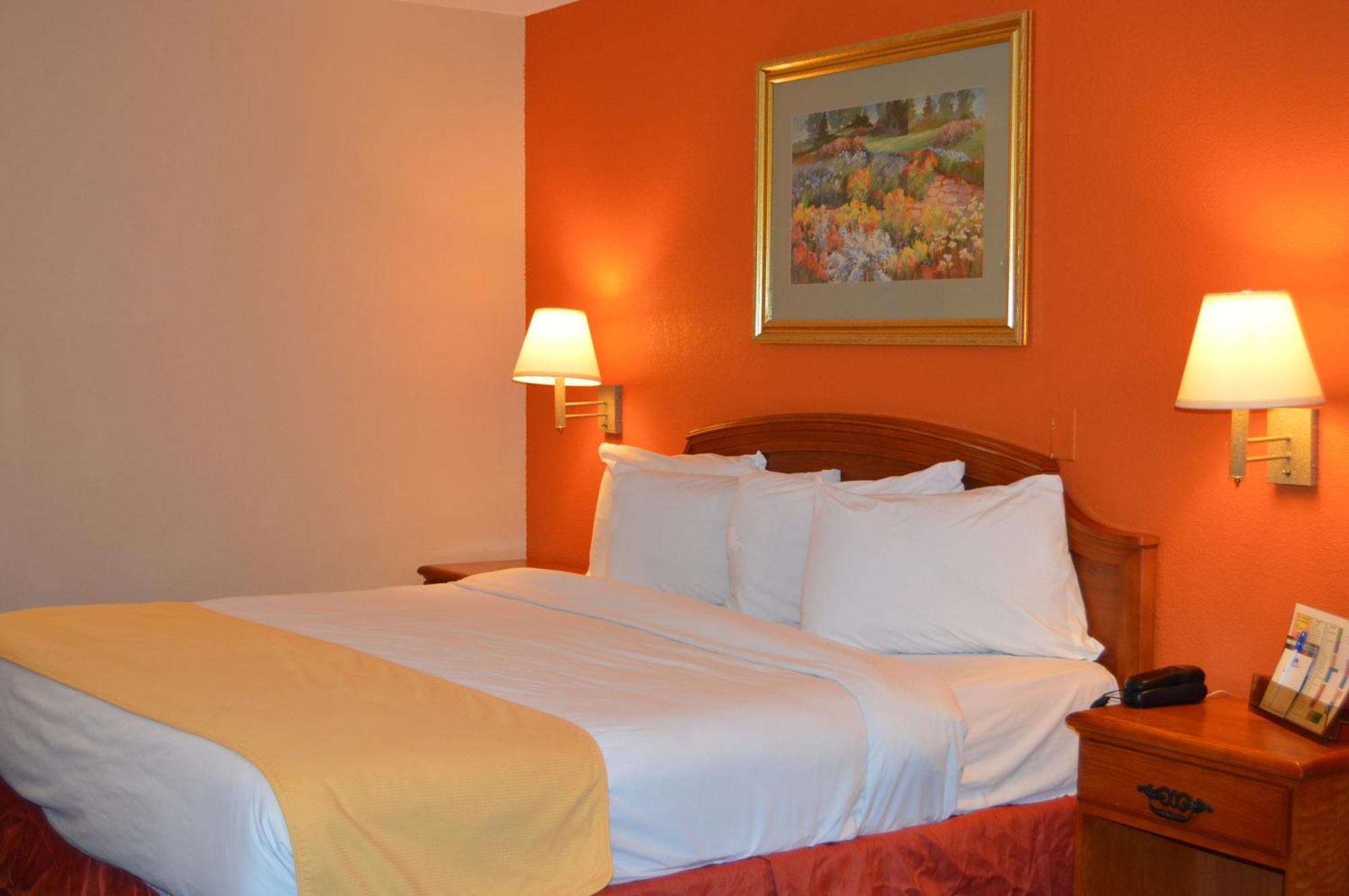 Americas Best Value Inn Gainesville Tx Exterior foto
