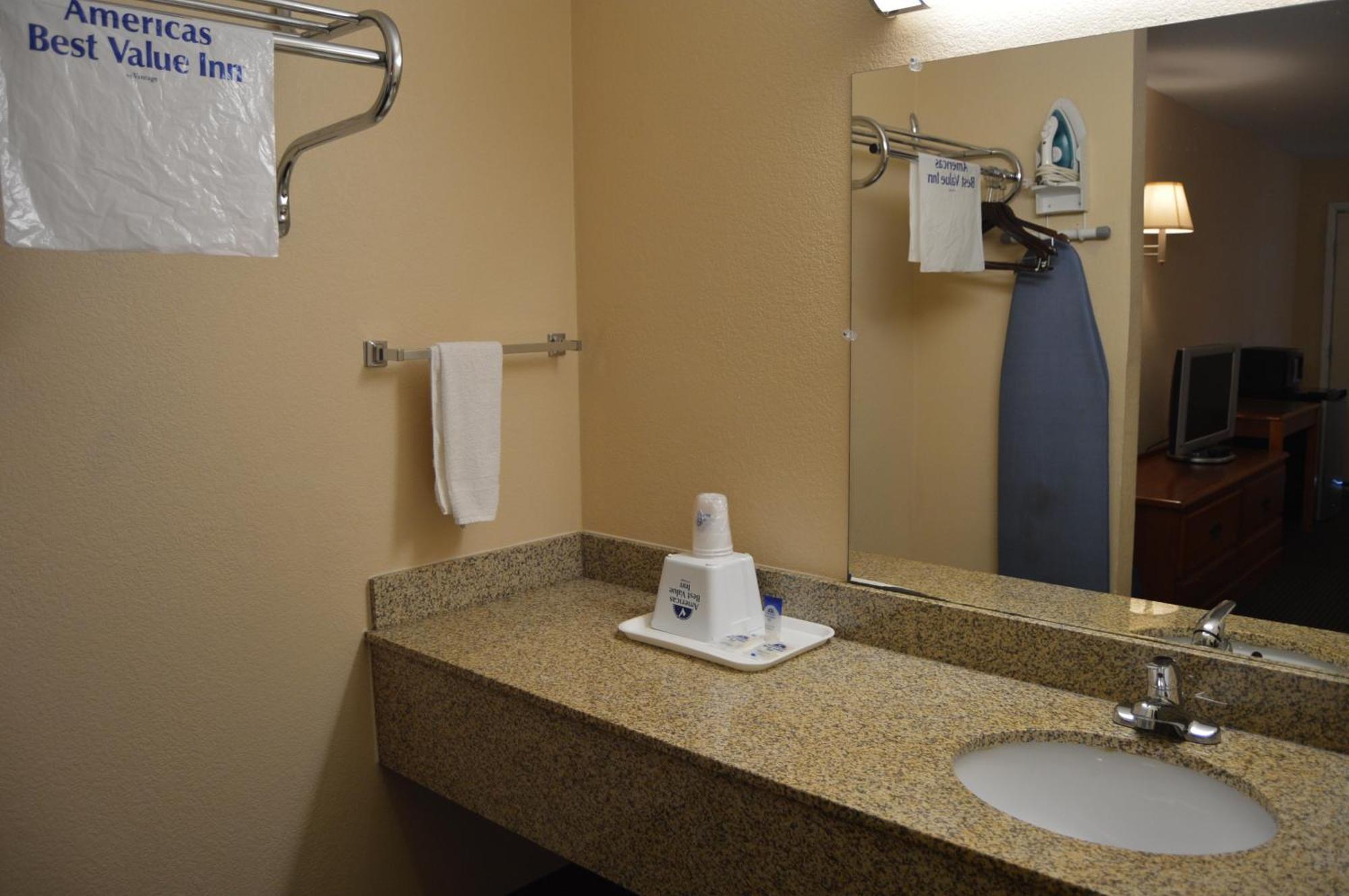 Americas Best Value Inn Gainesville Tx Exterior foto