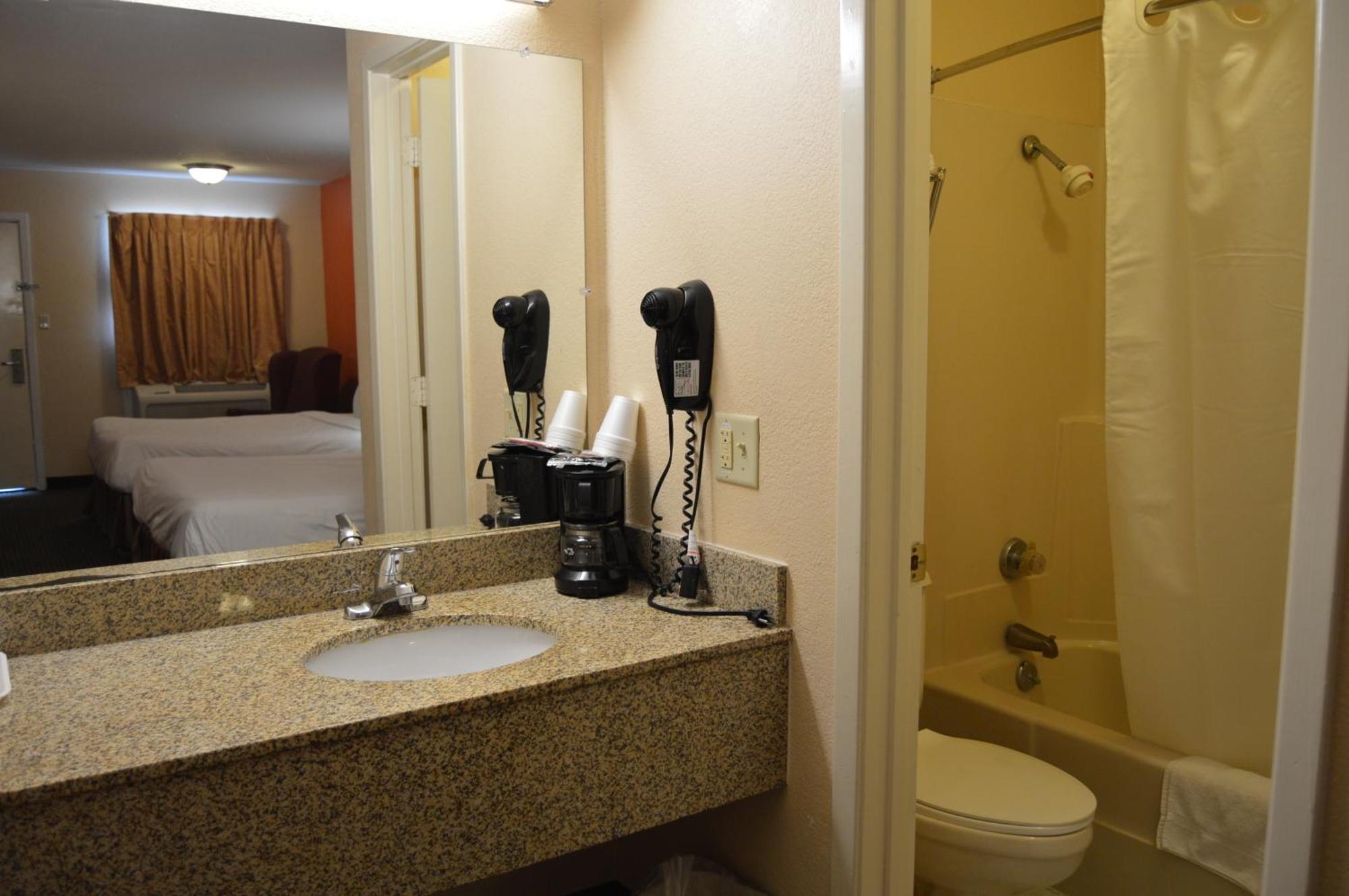 Americas Best Value Inn Gainesville Tx Exterior foto