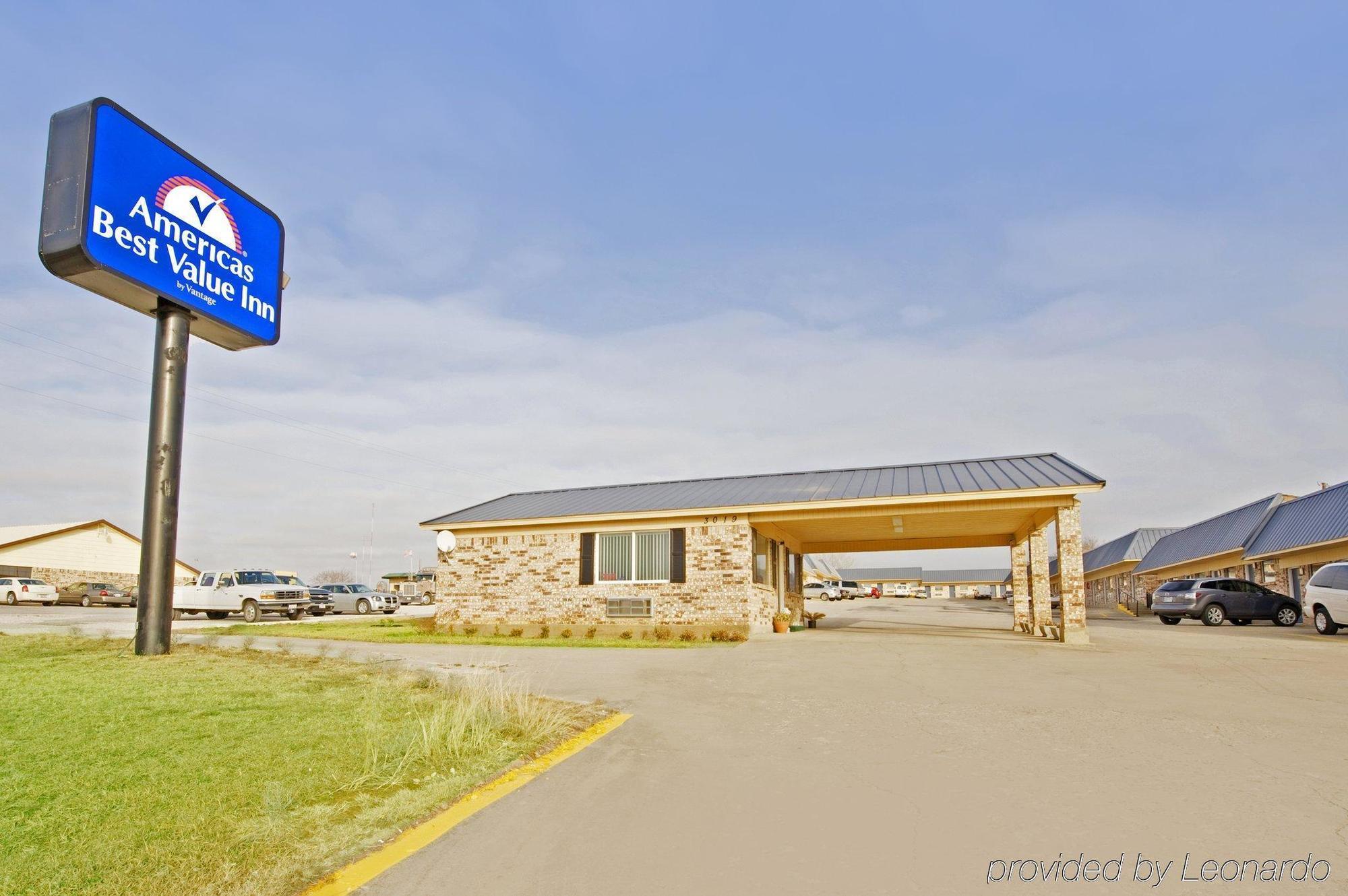 Americas Best Value Inn Gainesville Tx Exterior foto